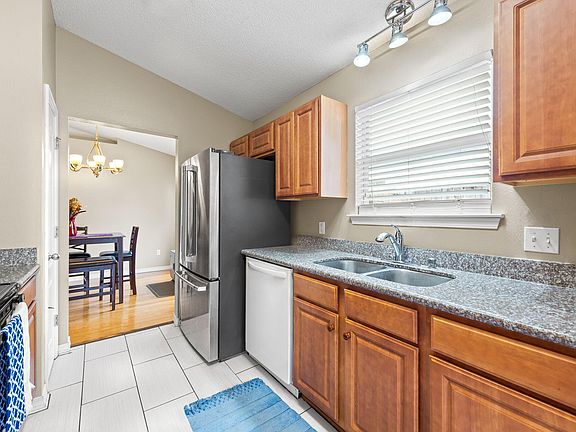 5th image of 10502 Senegal Dr