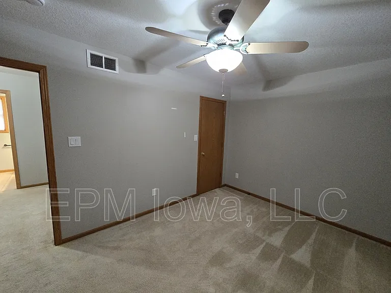 4710 Donald Dr — Photo 43