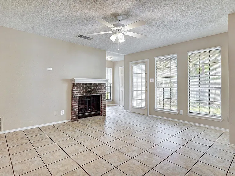 8704 Clearbrook Trl #A — Photo 8