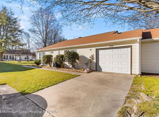 820C Liverpool Cir, Manchester, NJ 08759