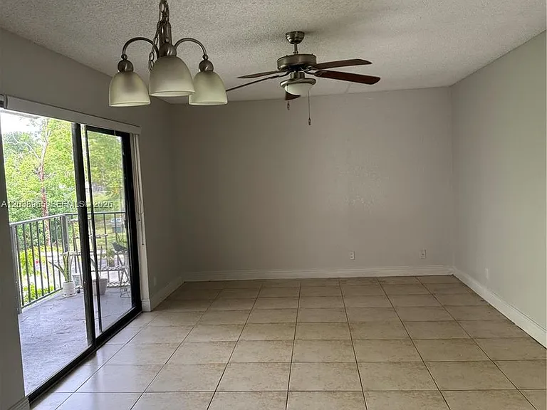 1661 Balfour Point Dr #H — Photo 3