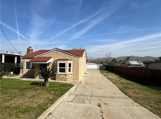 9601 52nd St, Riverside, CA 92509