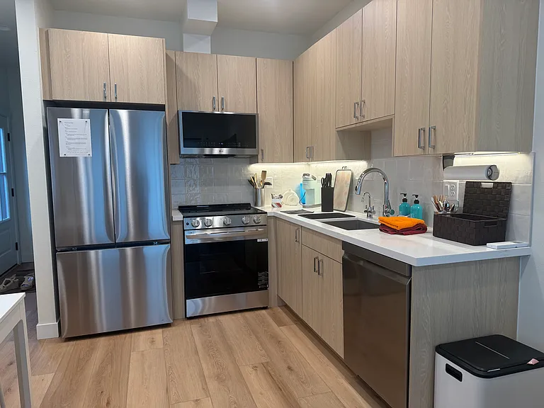 B1004 N 48th St — Photo 21