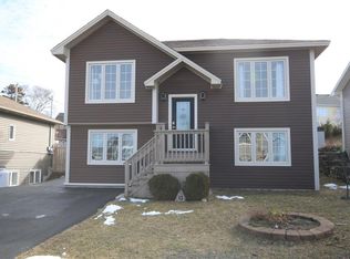 31 Cole Thomas Drive, Conception Bay South, NL A1X4B3