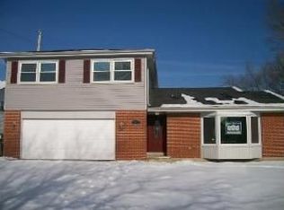 2810 Greenwood Rd, Hazel Crest, IL 60429