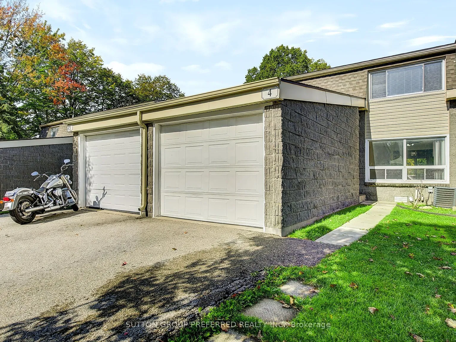 3 bed, $2,250 — Photo 1