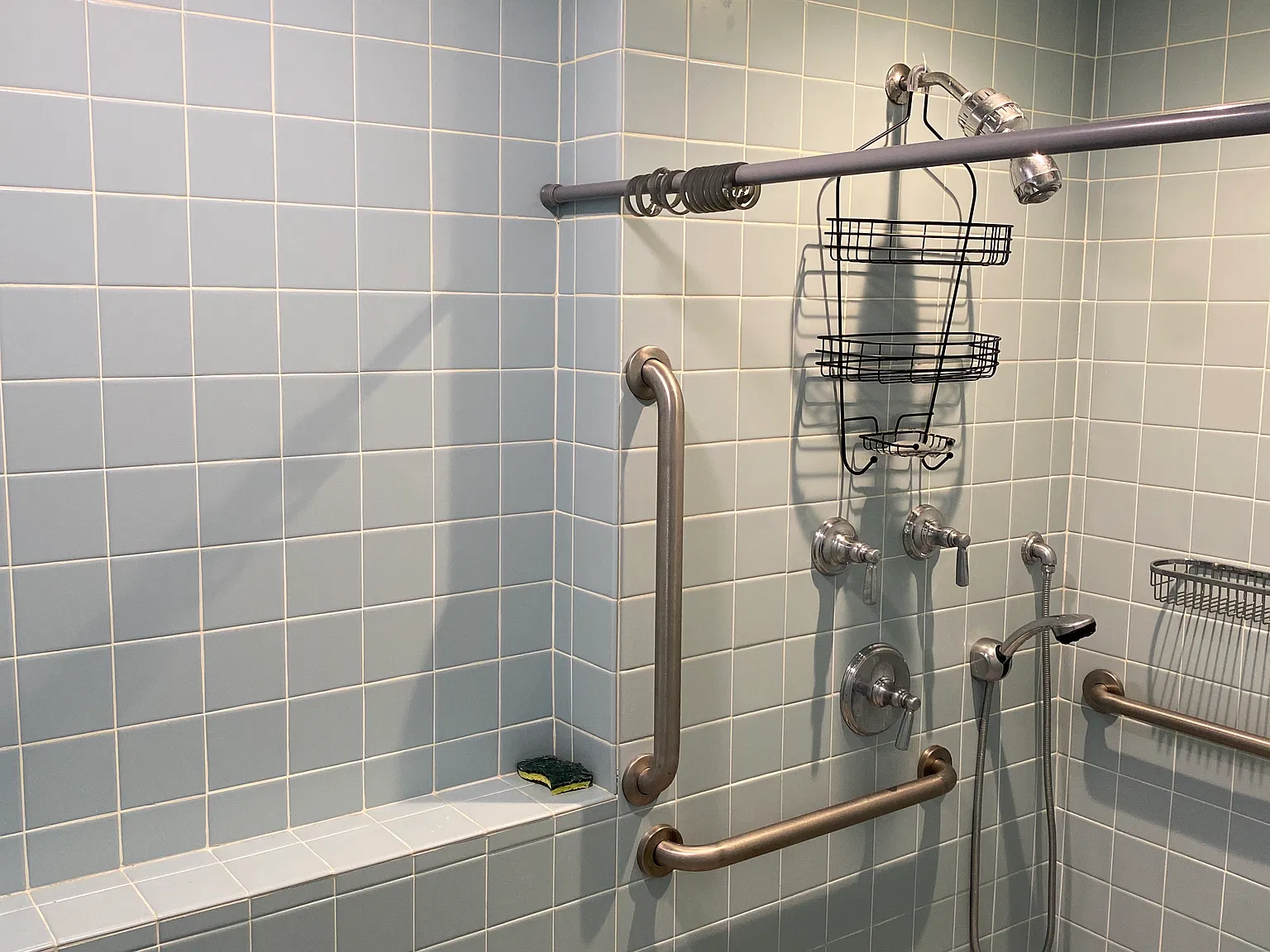 1 bed, 1.5 bath, 1373 sqft, $1,850 — Photo 3