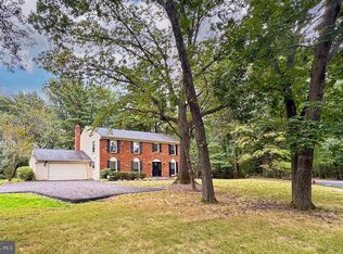 2015 Soapstone Dr, Reston, VA 20191