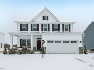 33964 Abercorn Pl, Columbia Station, OH 44028