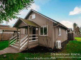 195 N 9th St, Creswell, OR 97426