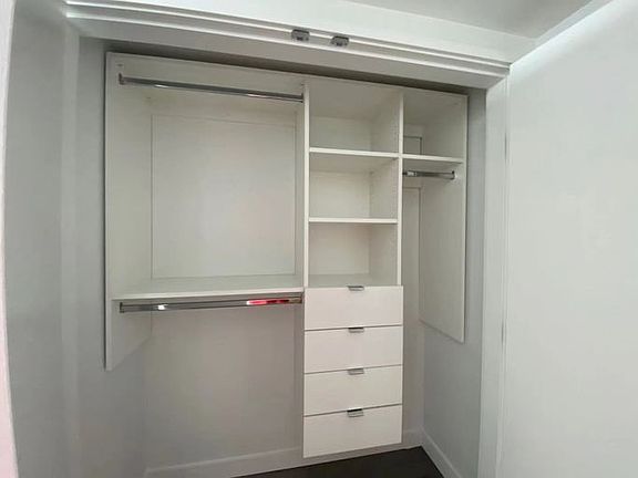 5th image of 1111 Richards St