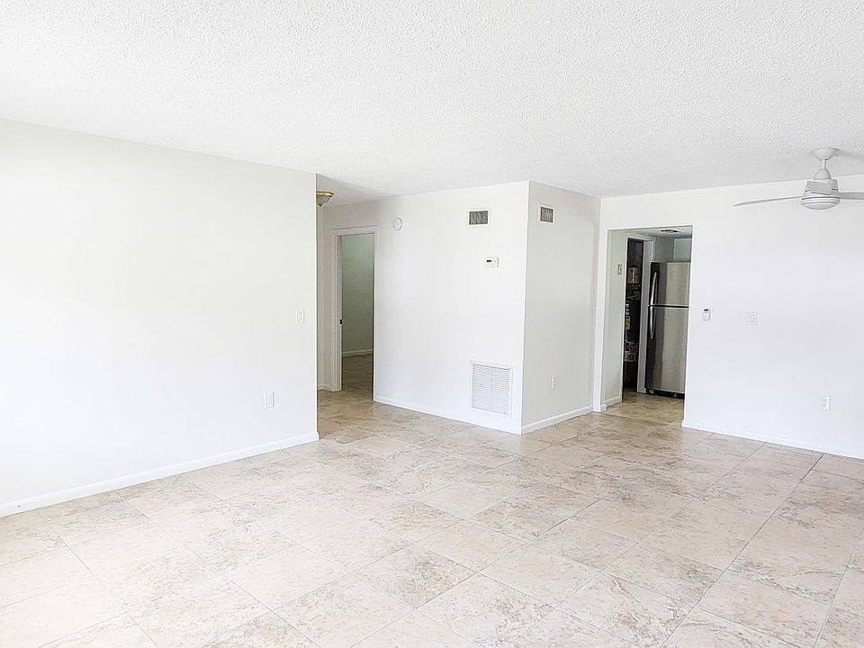 1st image of 1525 41st Ave