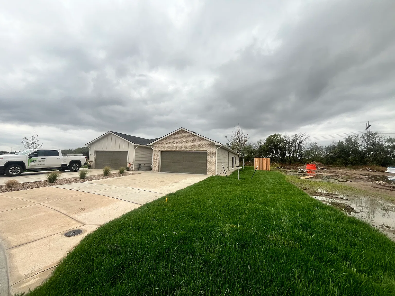 3 bed, 1336 sqft, $1,795 — Photo 2