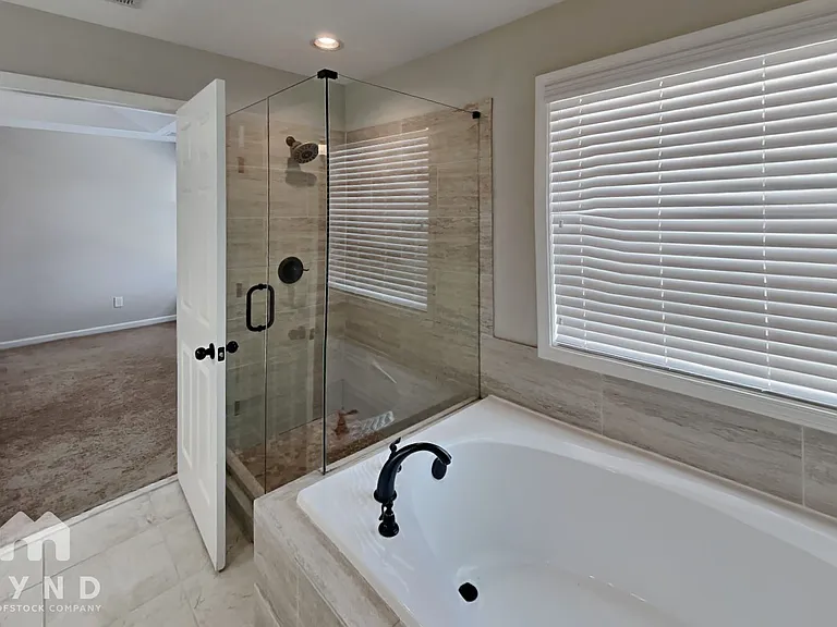 201 Jackson Pl NW — Photo 10