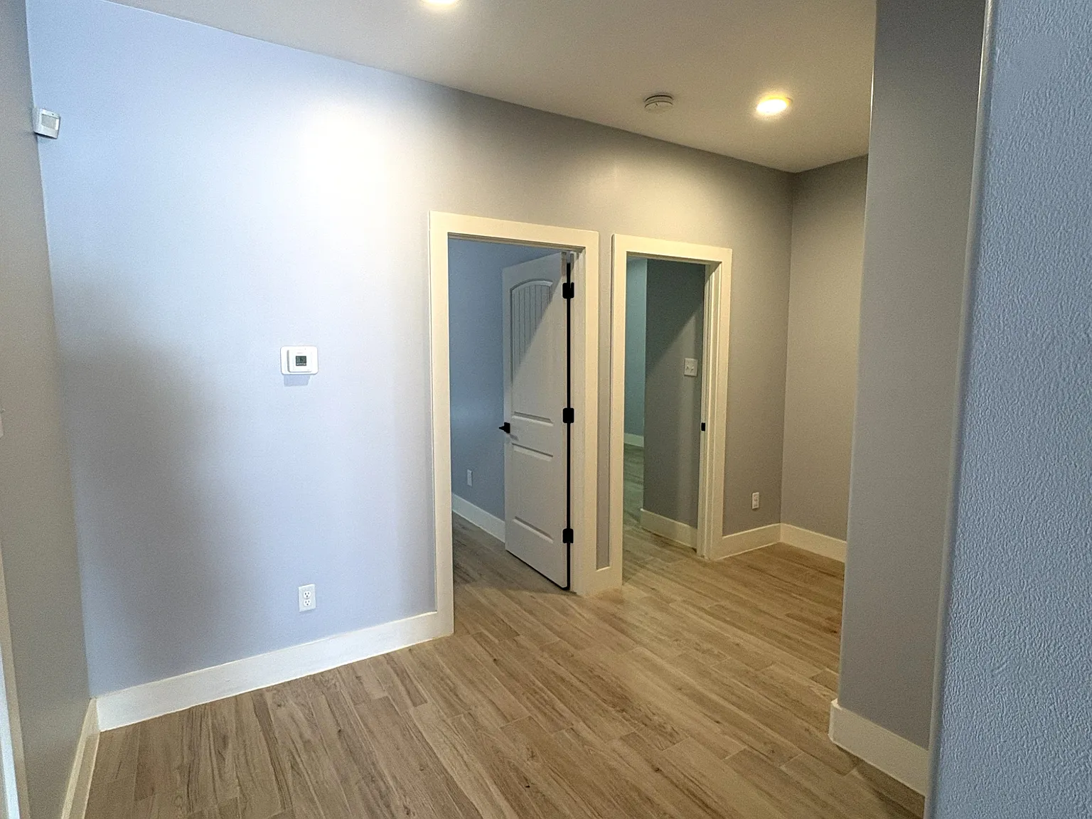 3027 Clinton Dr — Photo 3