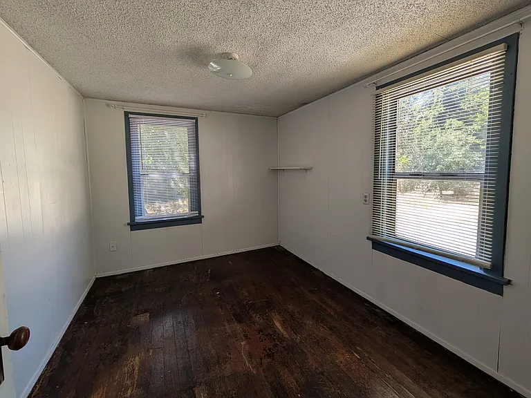 509 N Walnut St #5 — Photo 8