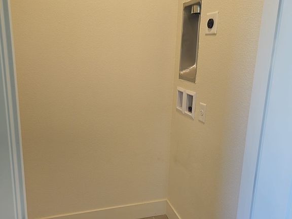 In unit washer/dryer
New will be ordered