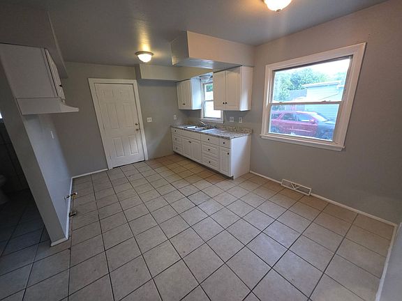 5th image of 6508-6510 N 56th St