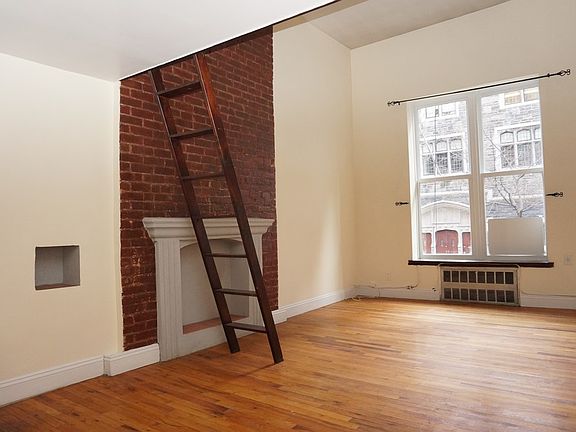 3rd image of 43 W 68th St APT 2A