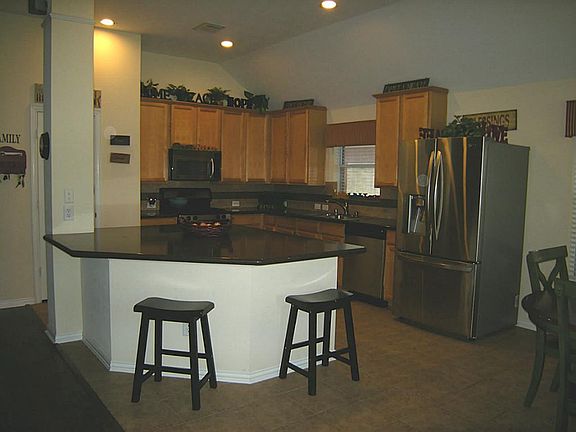 5th image of 14411 Castle Cove Ln
