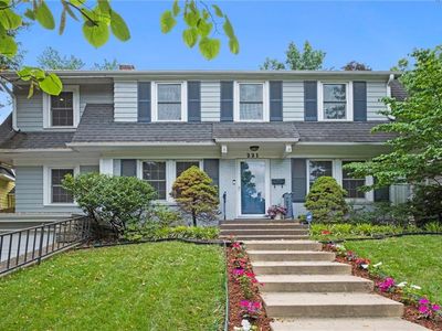 221 W 67th St, Kansas City, MO, 64113