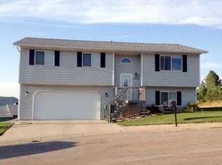 1905 Hawthorn Ct, Sturgis, SD 57785
