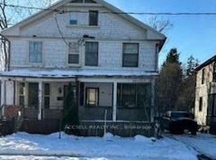 26 Richardson St, Cambridge, ON N1S2P3