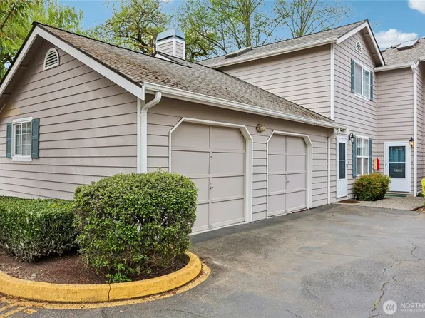 7118 NE 171st Lane, Kenmore, WA 98028