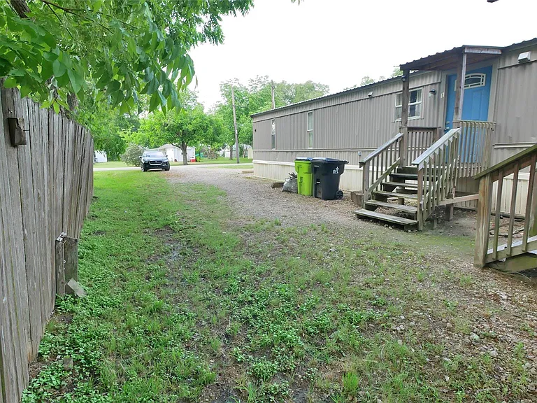 1815 Leaman Ave #1 — Photo 3