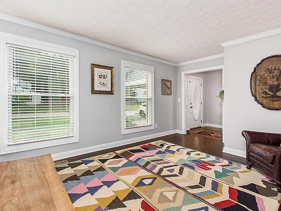 3rd image of 24 Donmac Dr