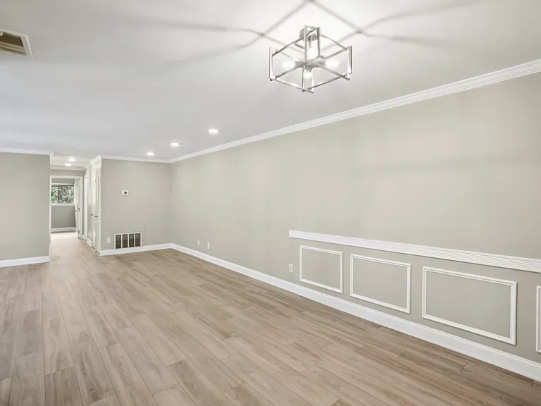 346 Carpenter Dr #16 — Photo 9