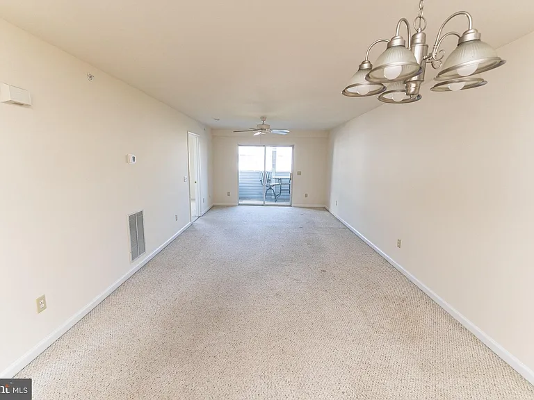 3500 Sanibel Cir #3516 — Photo 10