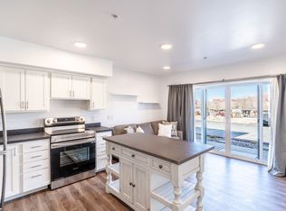 443 Kane Creek Blvd #B-111, Moab, UT 84532