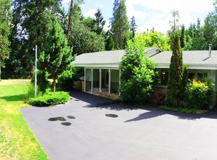 345 Peckerwood Ln, Grants Pass, OR