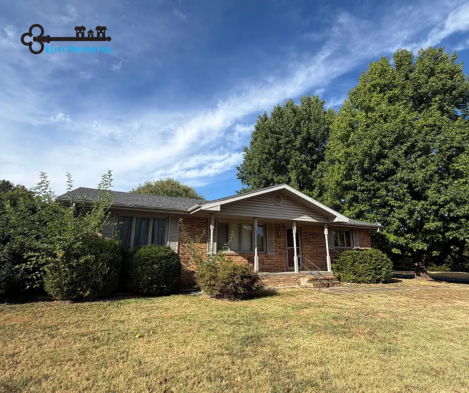 3 bed, 1990 sqft, $1,400 — Photo 2