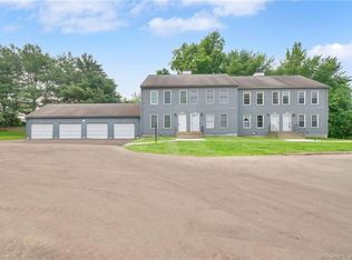 11 Riverview Dr UNIT D, East Windsor, CT 06088