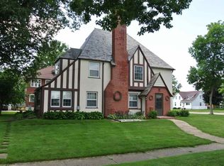 217 N 5th St, Osage, IA 50461