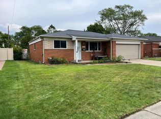 29658 Van Laan Dr, Warren, MI 48092