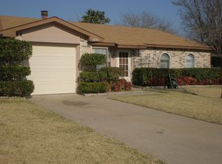 1633 White Oak Dr, Garland, TX 75040