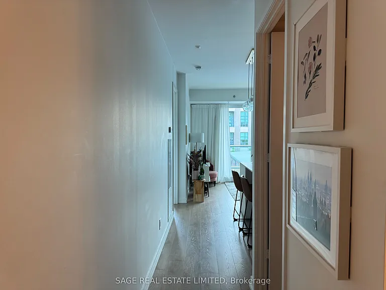 377 Madison Ave #405 — Photo 3