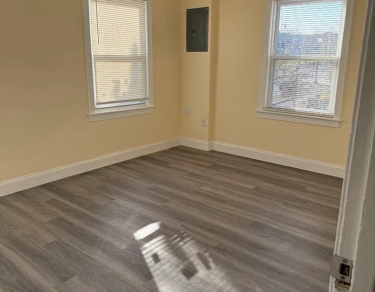 1820 C St NE #2 — Photo 17