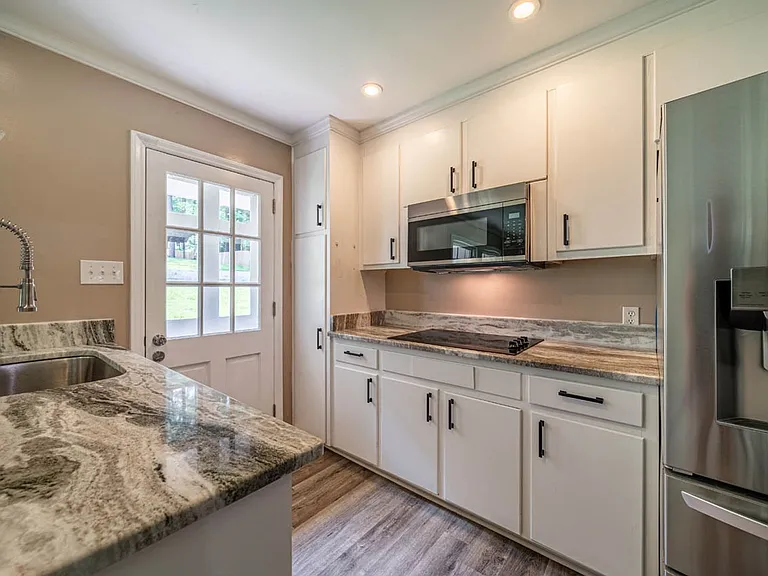 4222 Arbutus Dr — Photo 26