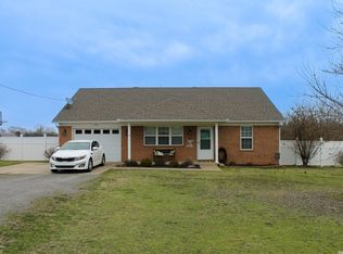 394 Morris School Rd, Searcy, AR 72143