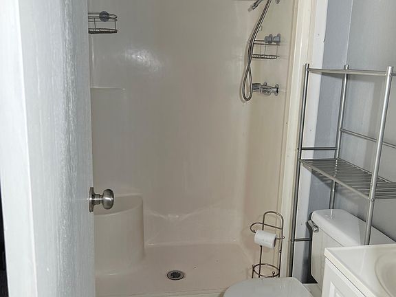 Master half bathroom