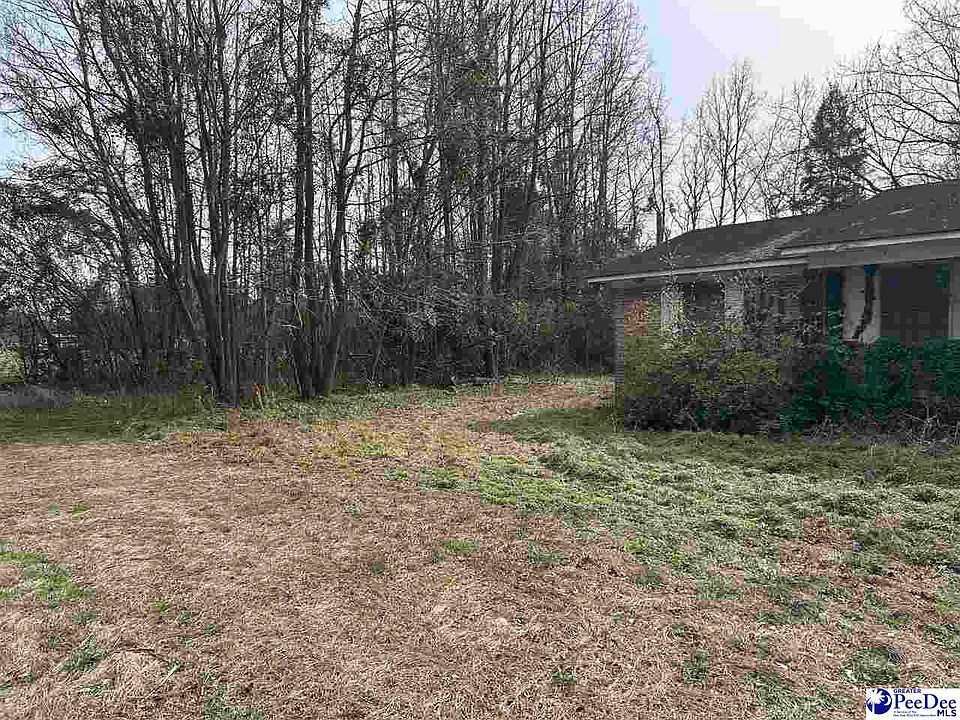 2nd image of 2703 S Hill Rd