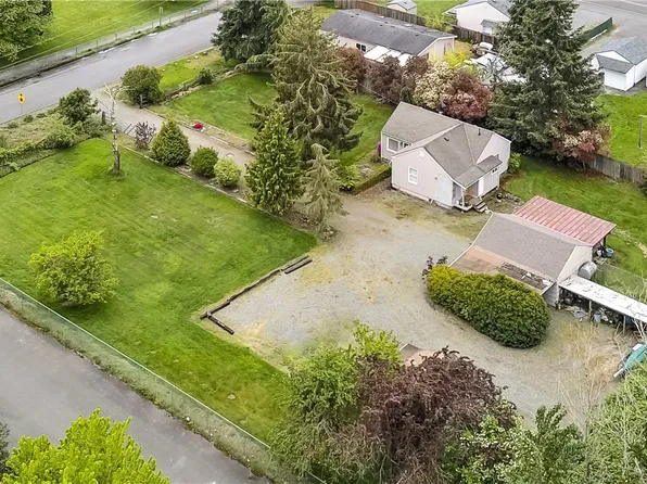 1615 88th St E, Tacoma, WA 98445