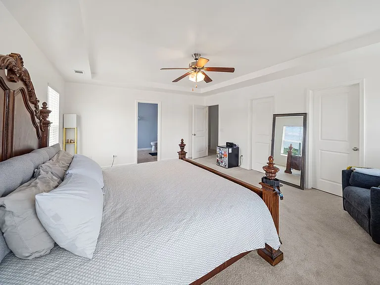 415 Valdez Ct — Photo 29