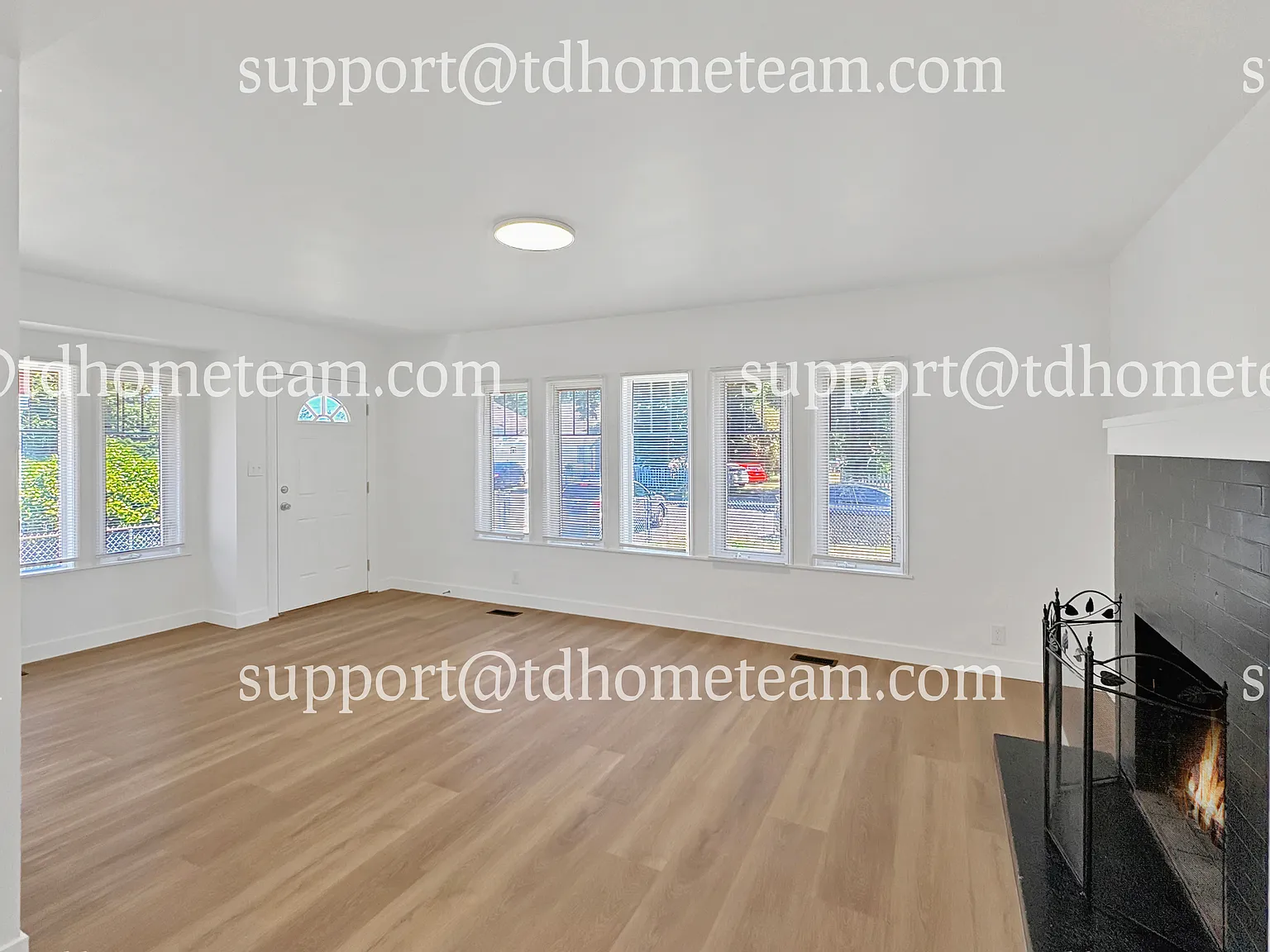 3 bed, 1310 sqft, $2,700 — Photo 4