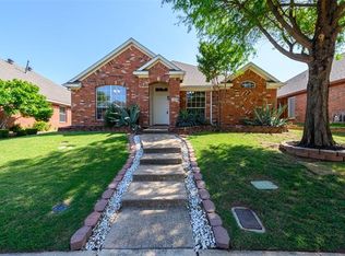 1208 Tanner Dr, Lewisville, TX 75077