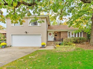 903 Linden Ct, Western Springs, IL